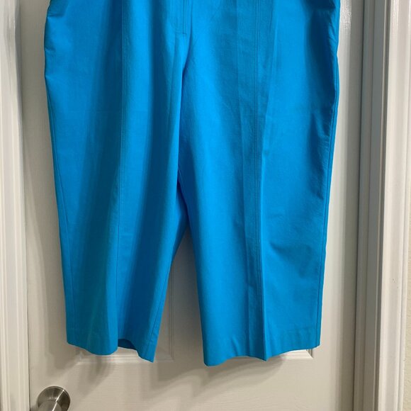 Alfred Dunner Women's Peacock Blue Capri Pants, Size 24W, NWT - Picture 4 of 6